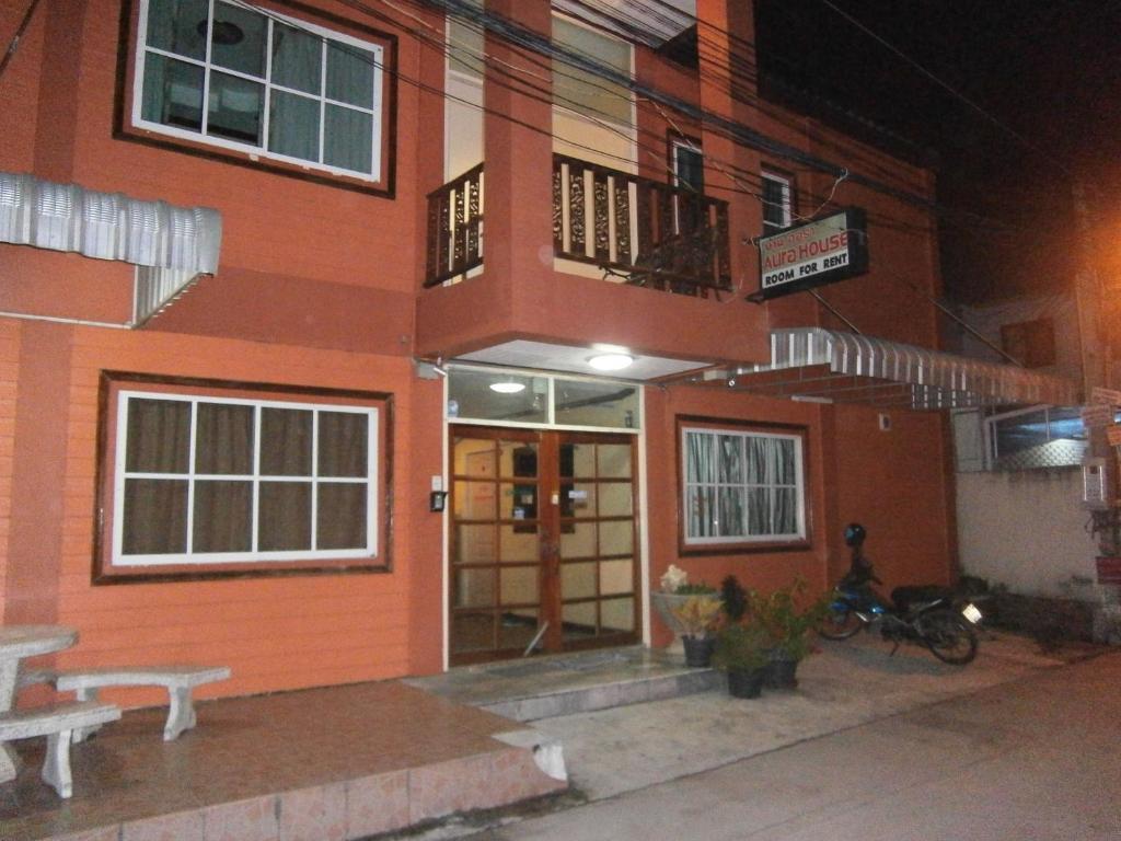 Aura House Hotel Pattaya Luaran gambar