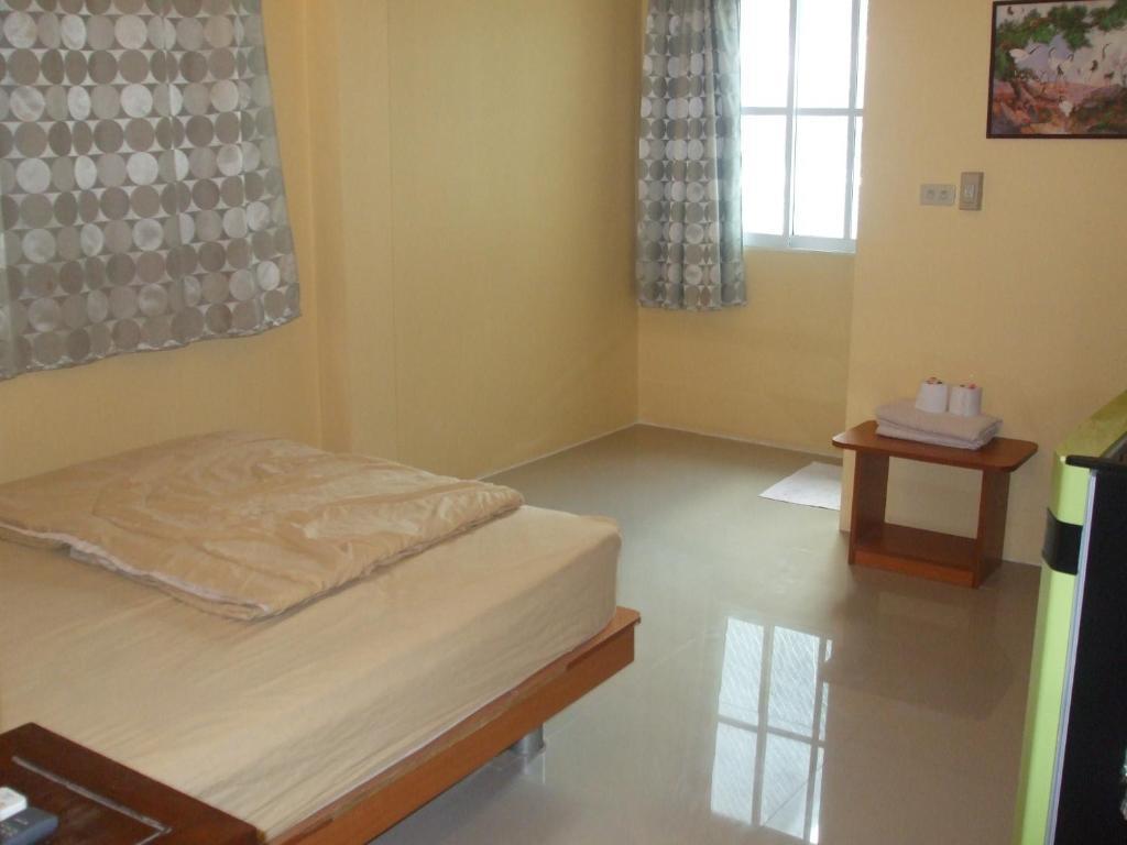 Aura House Hotel Pattaya Bilik gambar