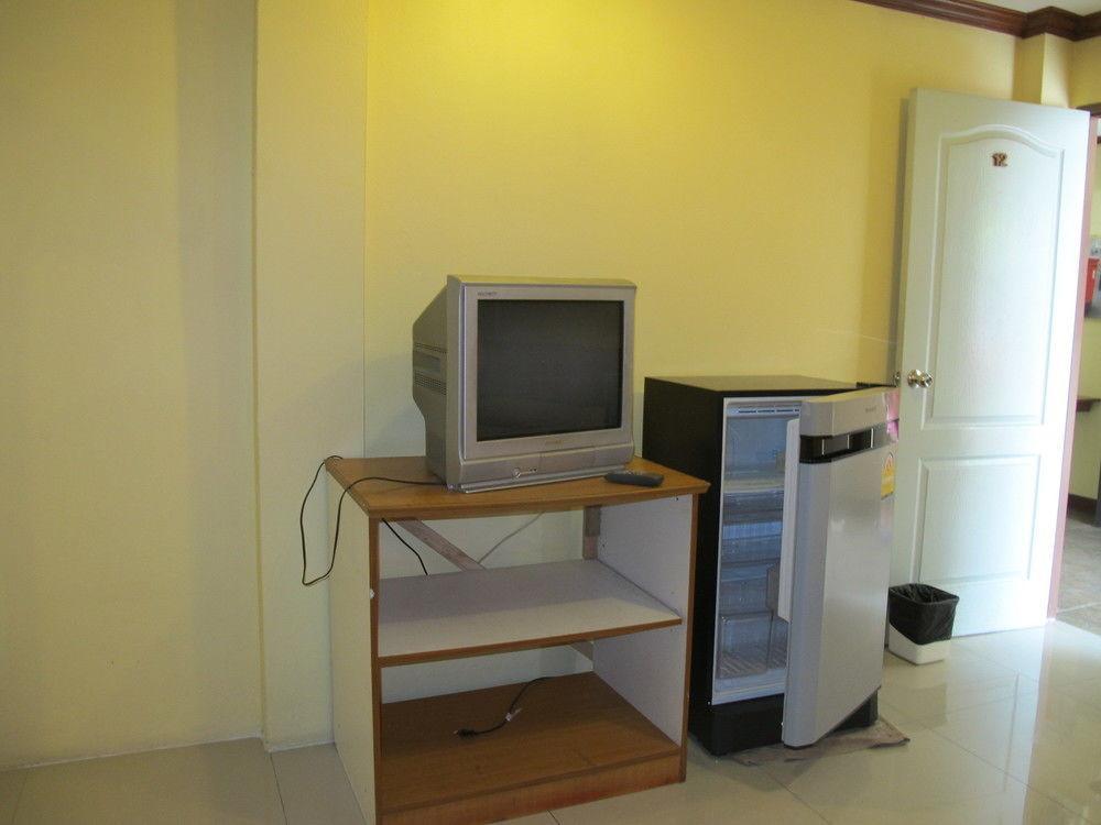 Aura House Hotel Pattaya Luaran gambar